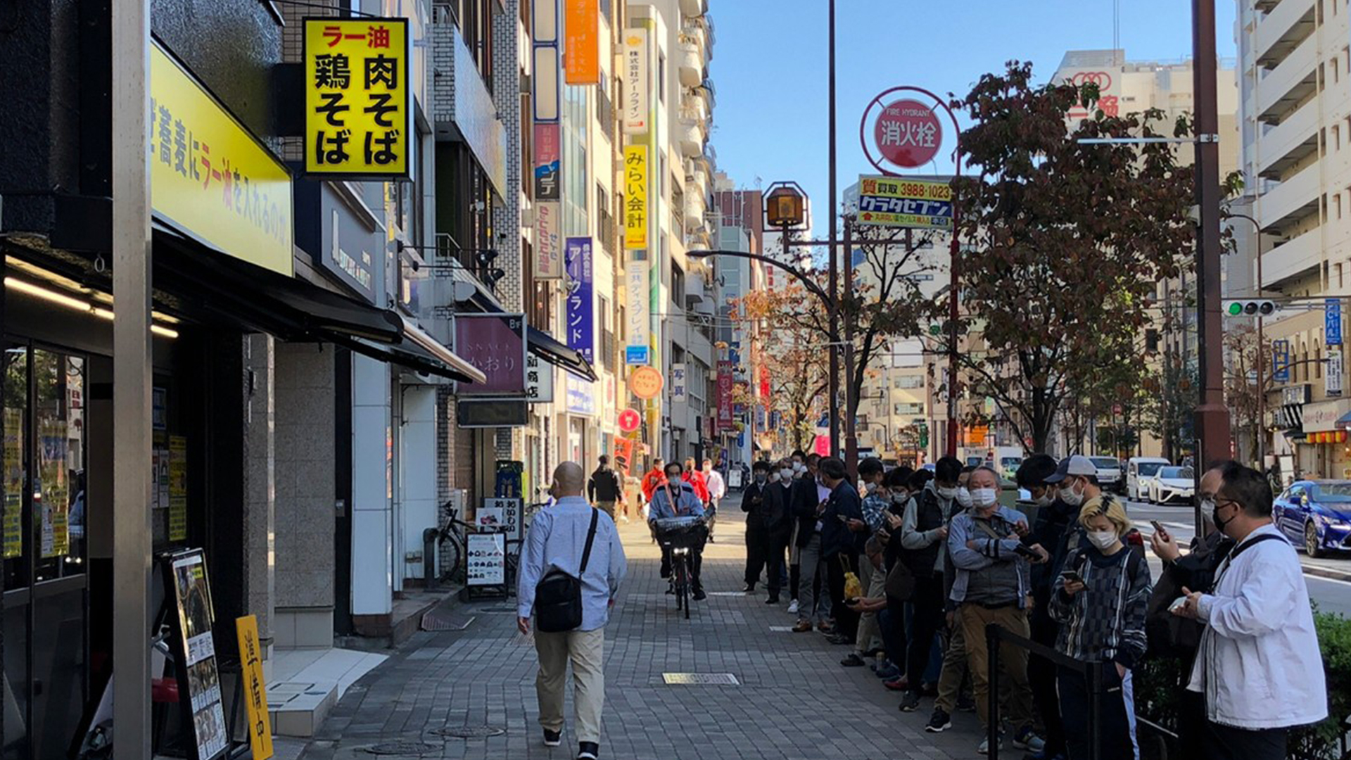 「なぜ蕎麦にラー油を入れるのか。」池袋西口店｜株式会社のみもの。